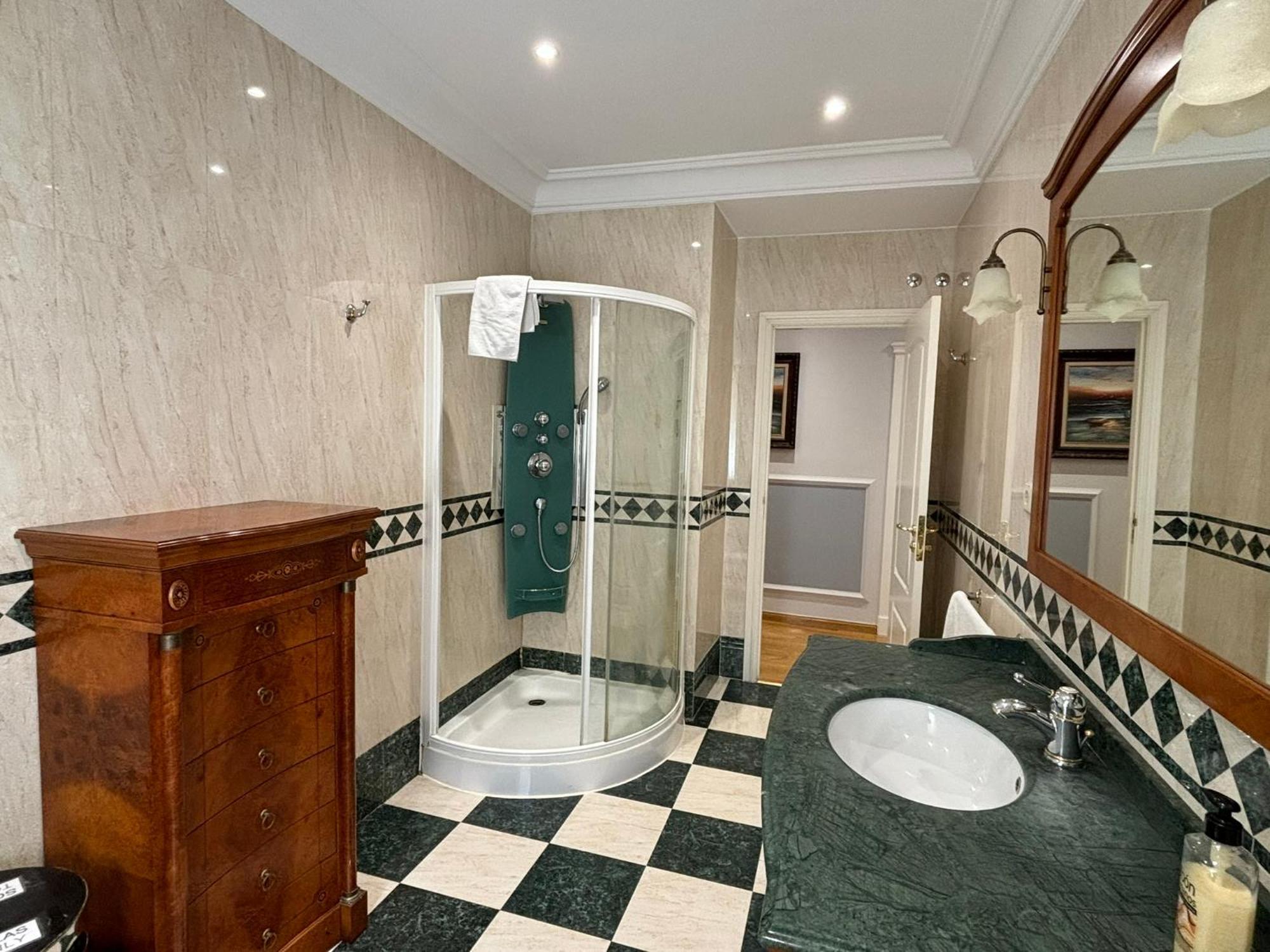 Appartement Gran Via 55 *